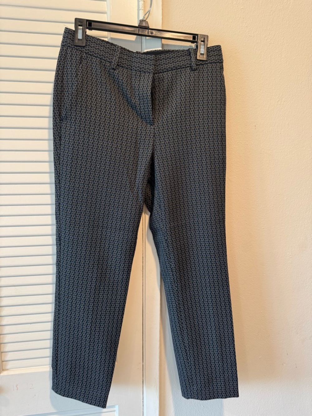 Theory Black & Gray Patterned Cropped Dress Pants